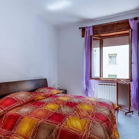 Apartamento Goethe - 2 - 100m Stazione - 200m Palafiori