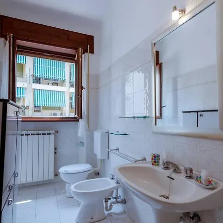 Apartman Goethe - 2 - 100m Stazione - 200m Palafiori San Remo